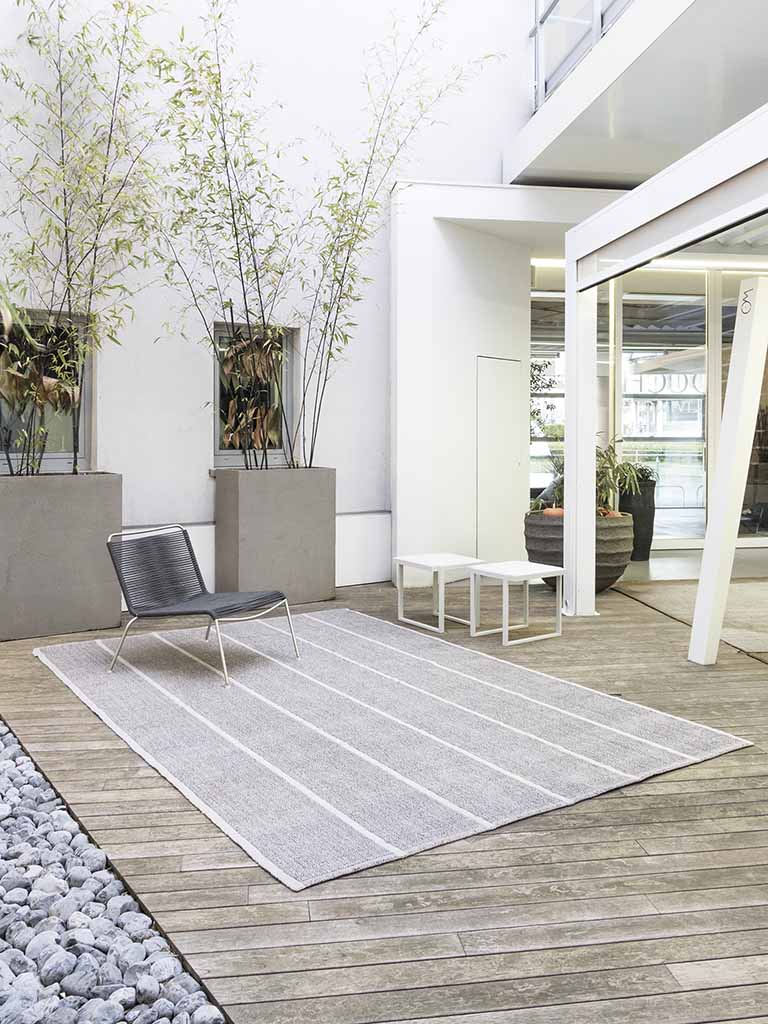 GTDESIGN Paglietta Righe ambientato - alessandra - stile e design