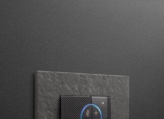 Il nuovo comando vocale da incasso Vimar Vimar, Comando vocale da incasso, placca Eikon Exé, nero Marquina