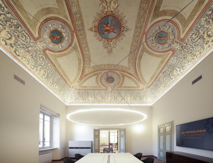 Ufficio Chief, Palazzo Hercolani, Nuova sede Unieuro - email - stile e design