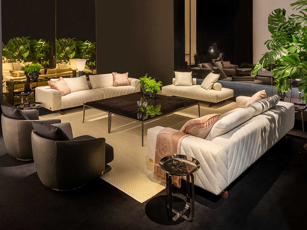 Versace Home Discovery Sofa Salone del MobilePS - homedesign - stile e design