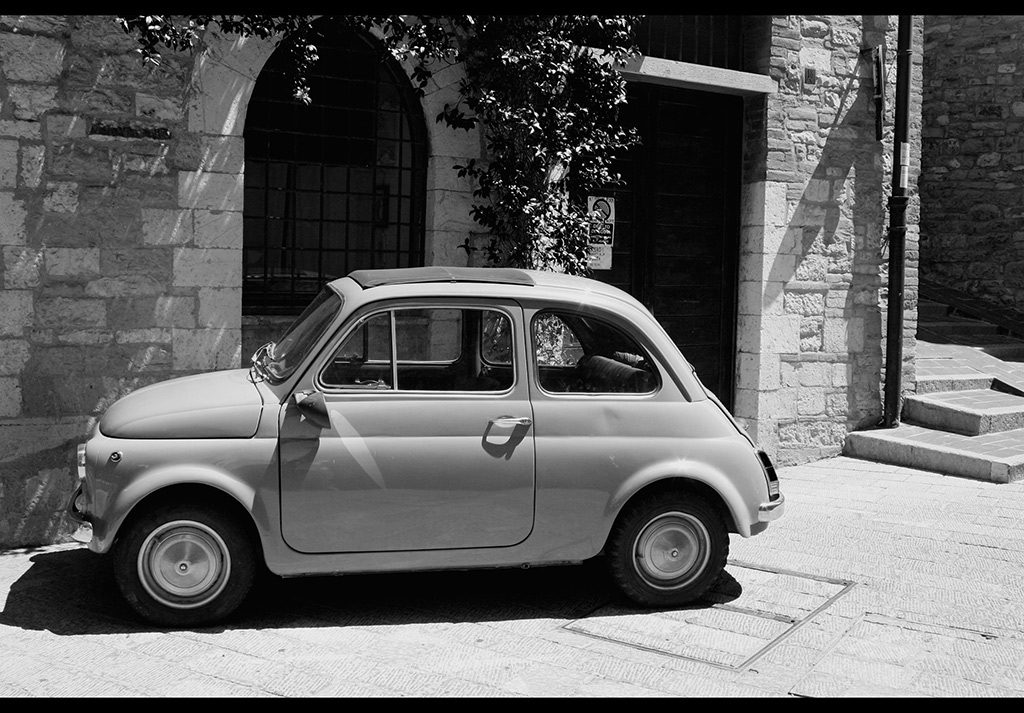 Fiat 500 in bianco e nero StileDesign stileitaliano stiledesign.it