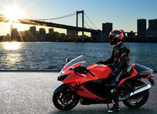 Suzuki celebrates the 25th anniversary of the Hayabusa Suzuki